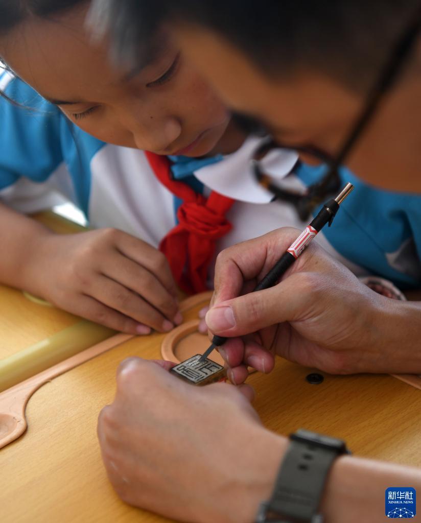 牛牛游戏欢乐斗